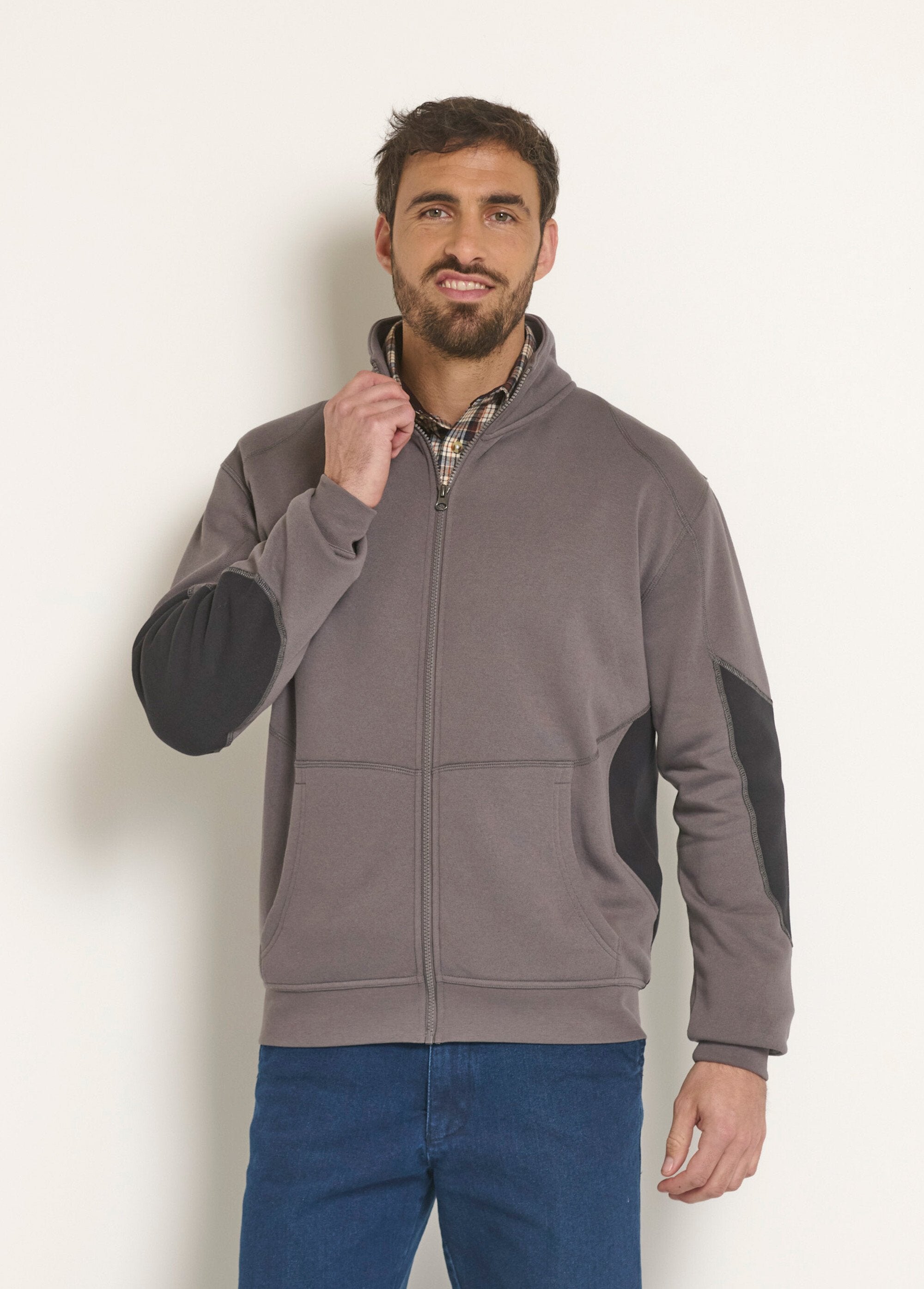 Cómoda_sudadera_con_cremallera_y_cuello_alto_Gris_FA1_slim