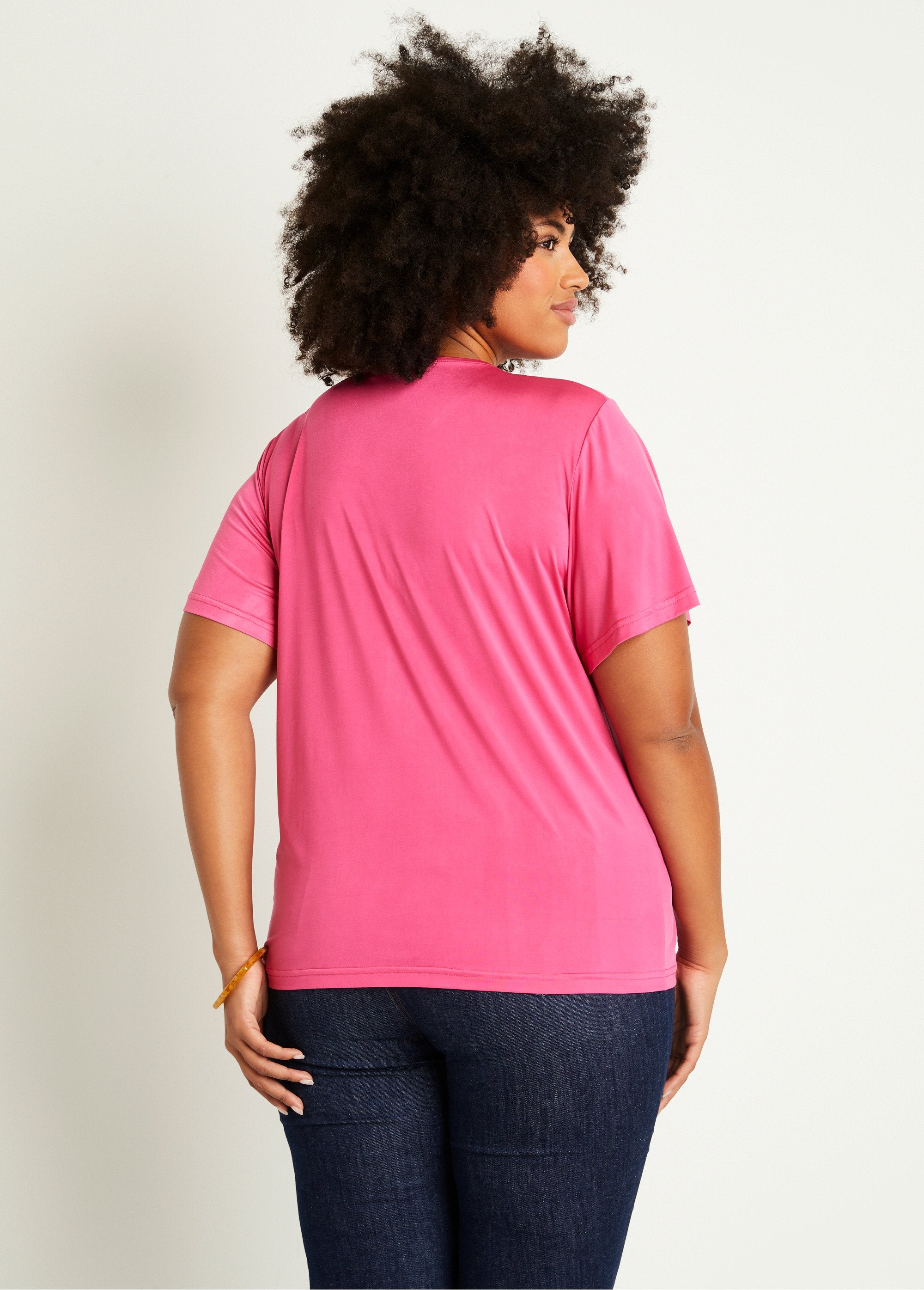 Camiseta_corta_holgada_lisa_o_follaje_fucsia_liso_DO1_curvy