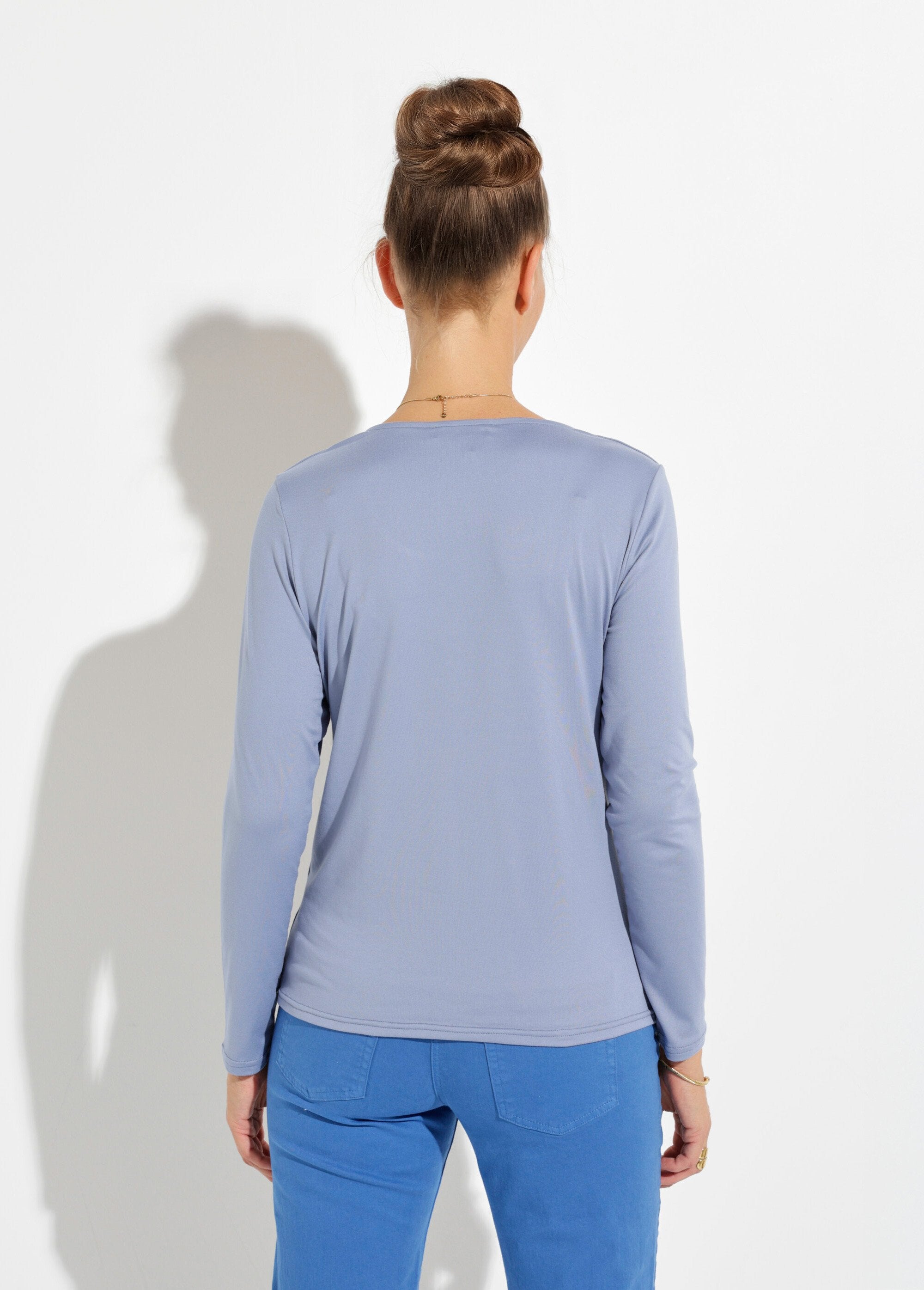 Camiseta_de_manga_larga_con_cuello_de_bailarina_Índigo_DO1_slim