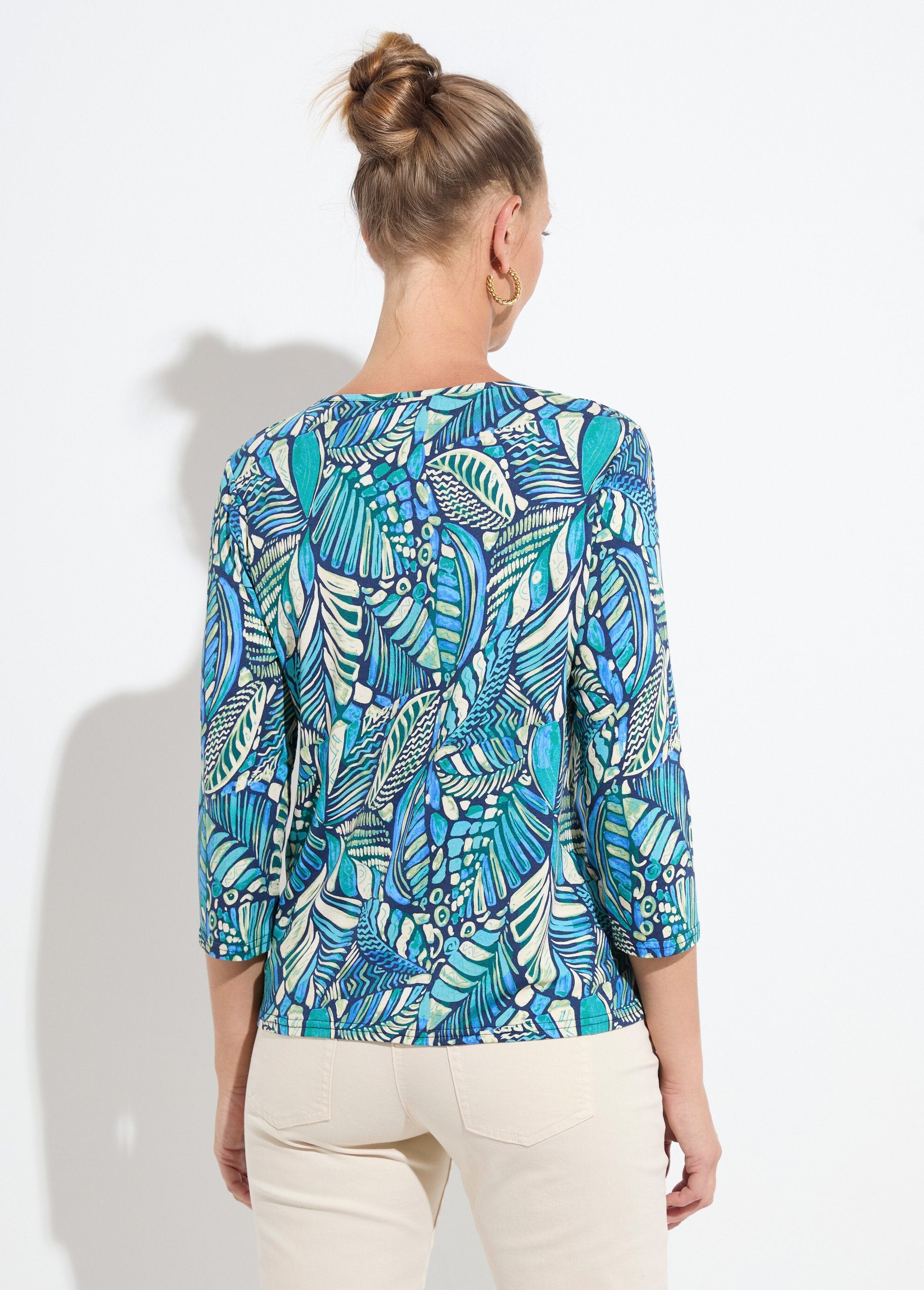 Camiseta_de_cuello_redondo_con_estampado_de_patchwork_Azul_y_verde_DO1_slim