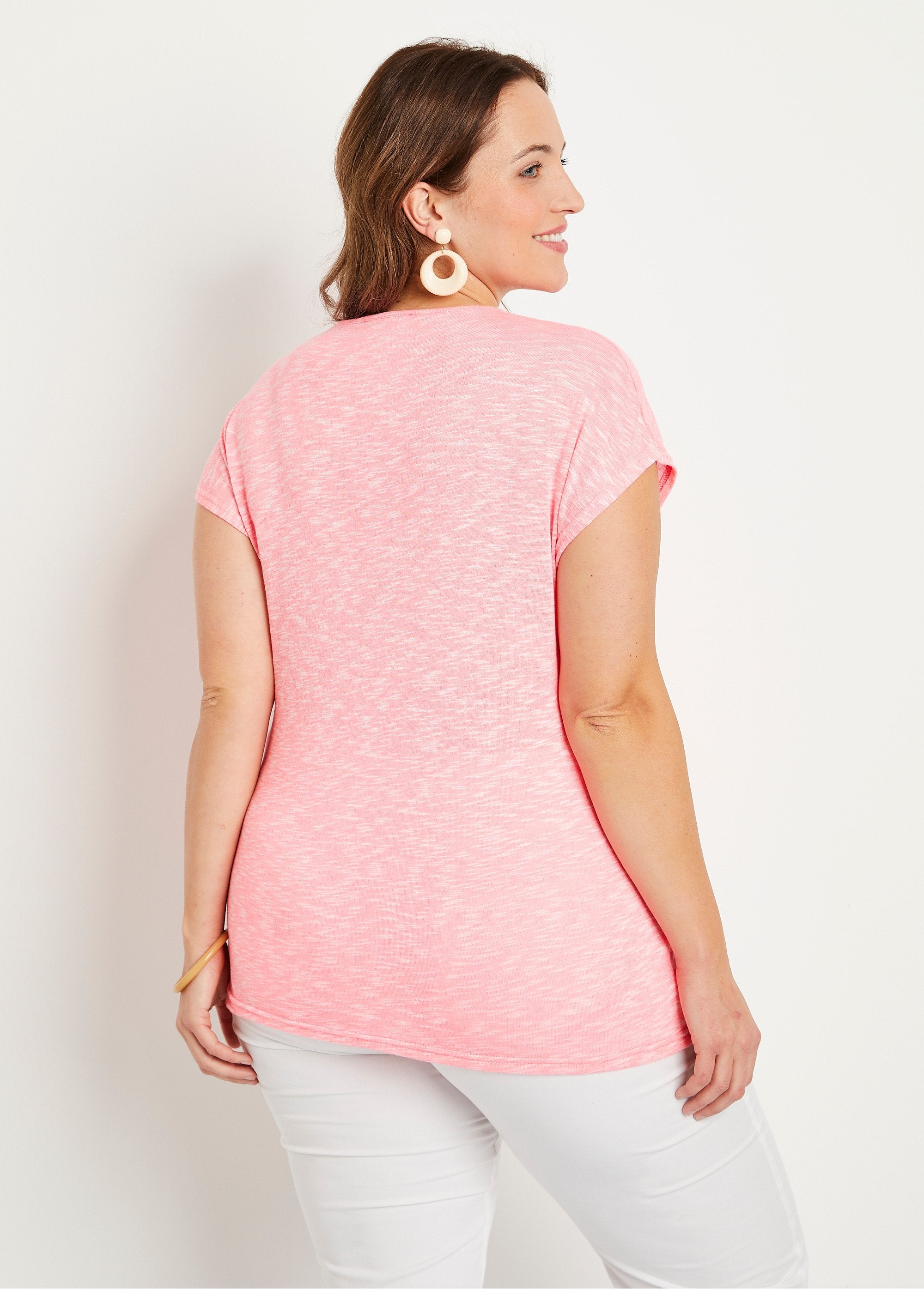 Camiseta_corta_neón_Rosa_DO1_curvy