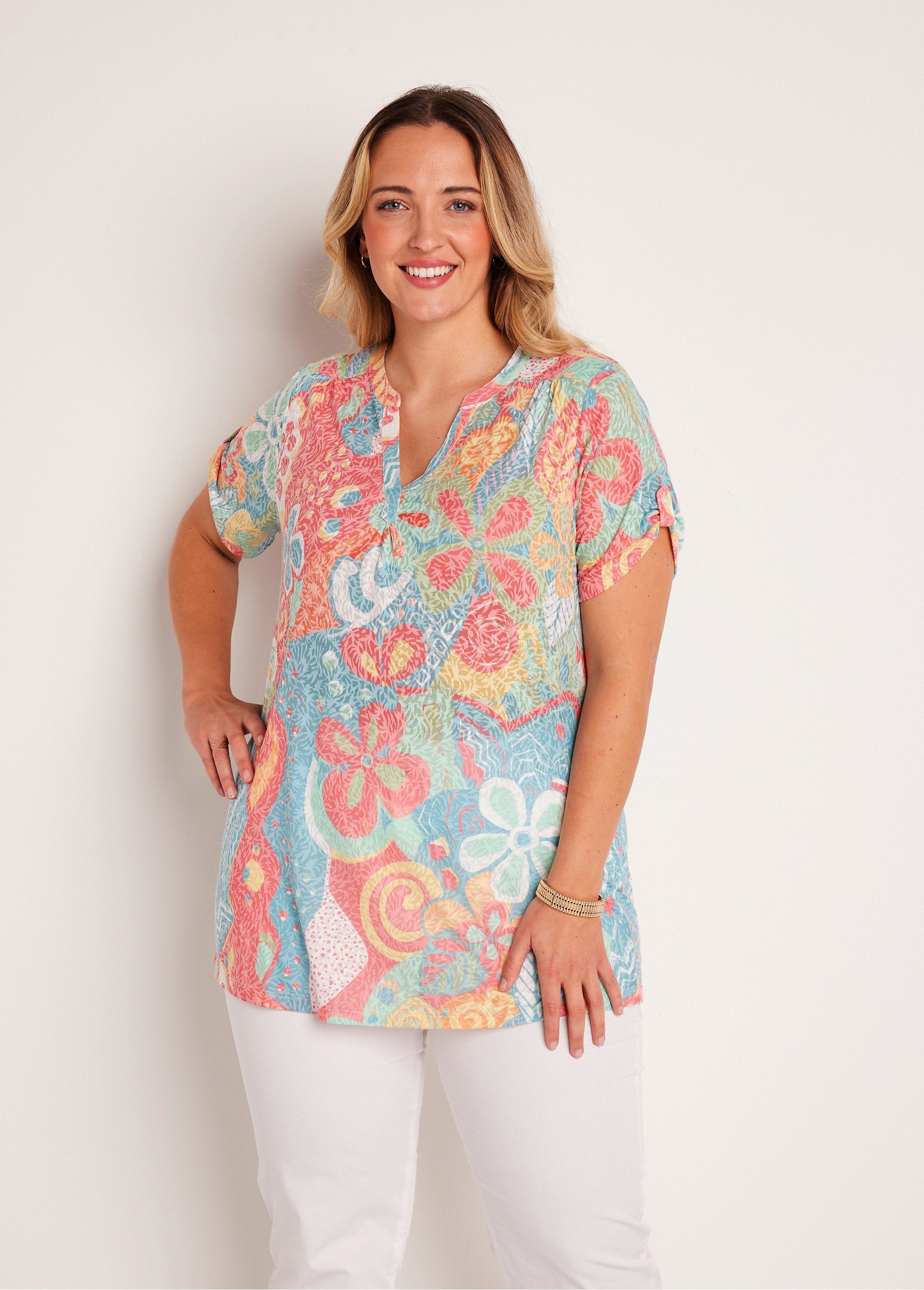 Camiseta_larga_holgada_floral_manga_corta_Multicolor_FA1_curvy