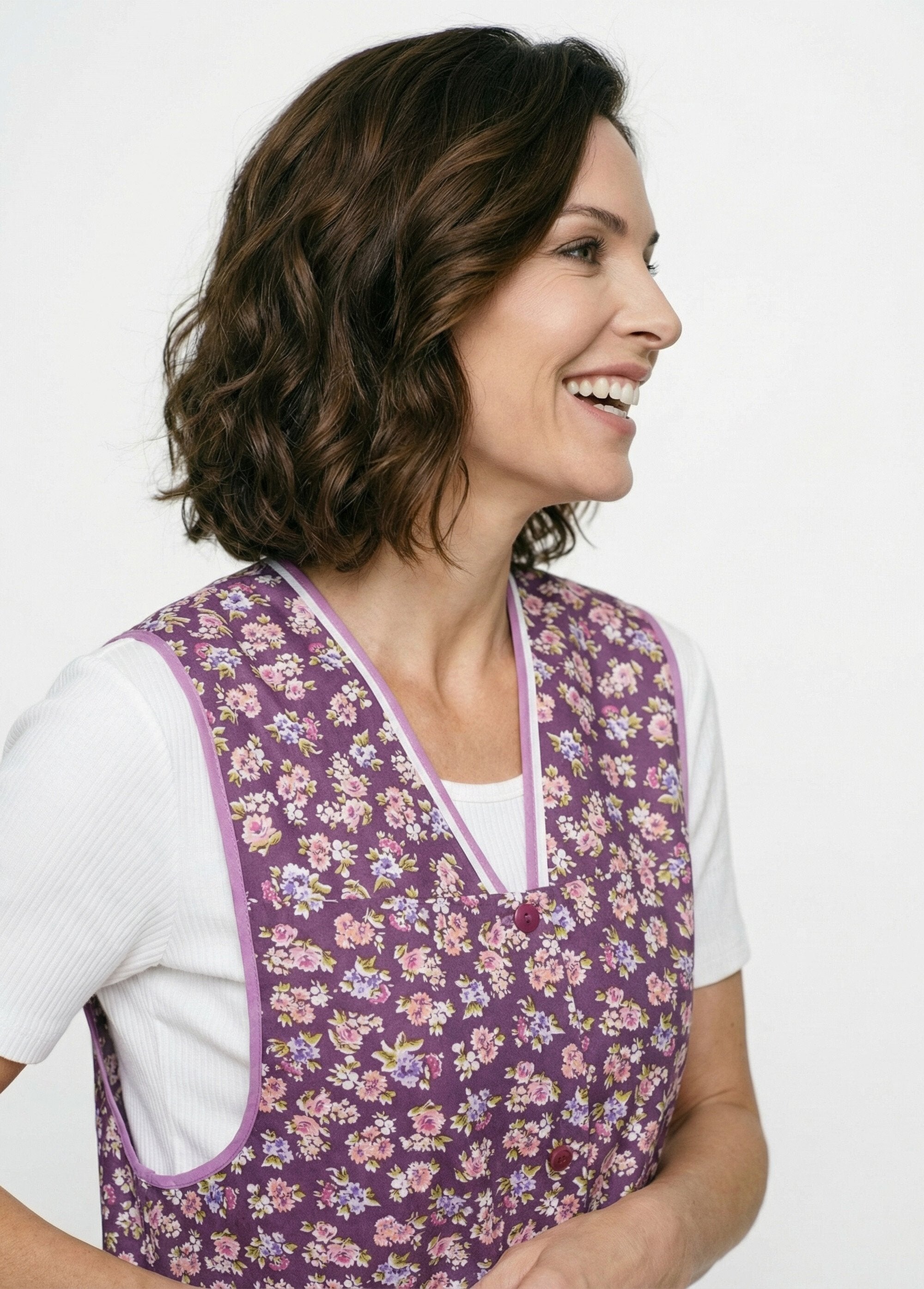 Delantal_corto_estampado_con_sisas_anchas_Antecedentes_de_Parma_DE1_slim