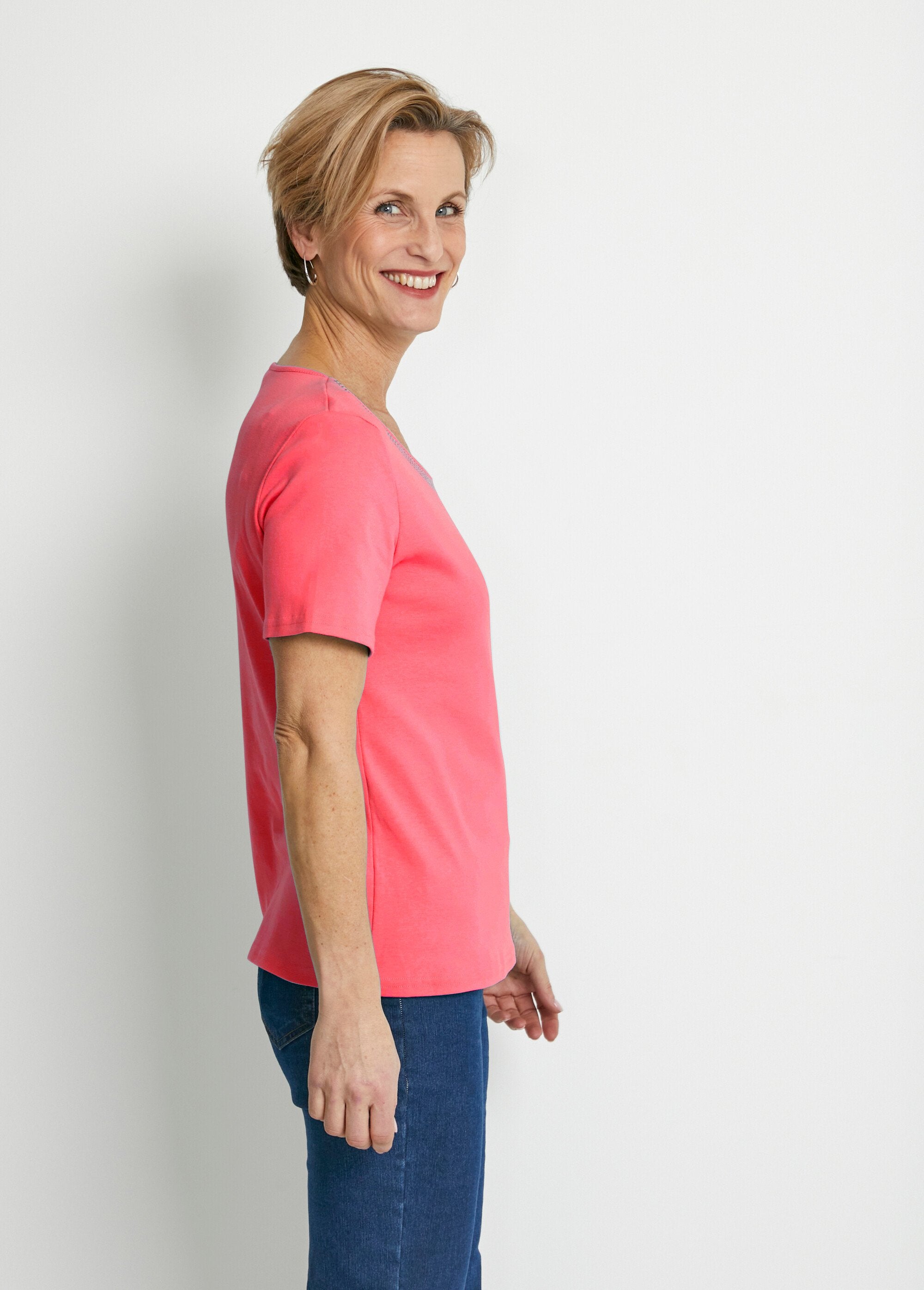 Camiseta_de_manga_corta_con_tachuelas_Coral_DR1_slim