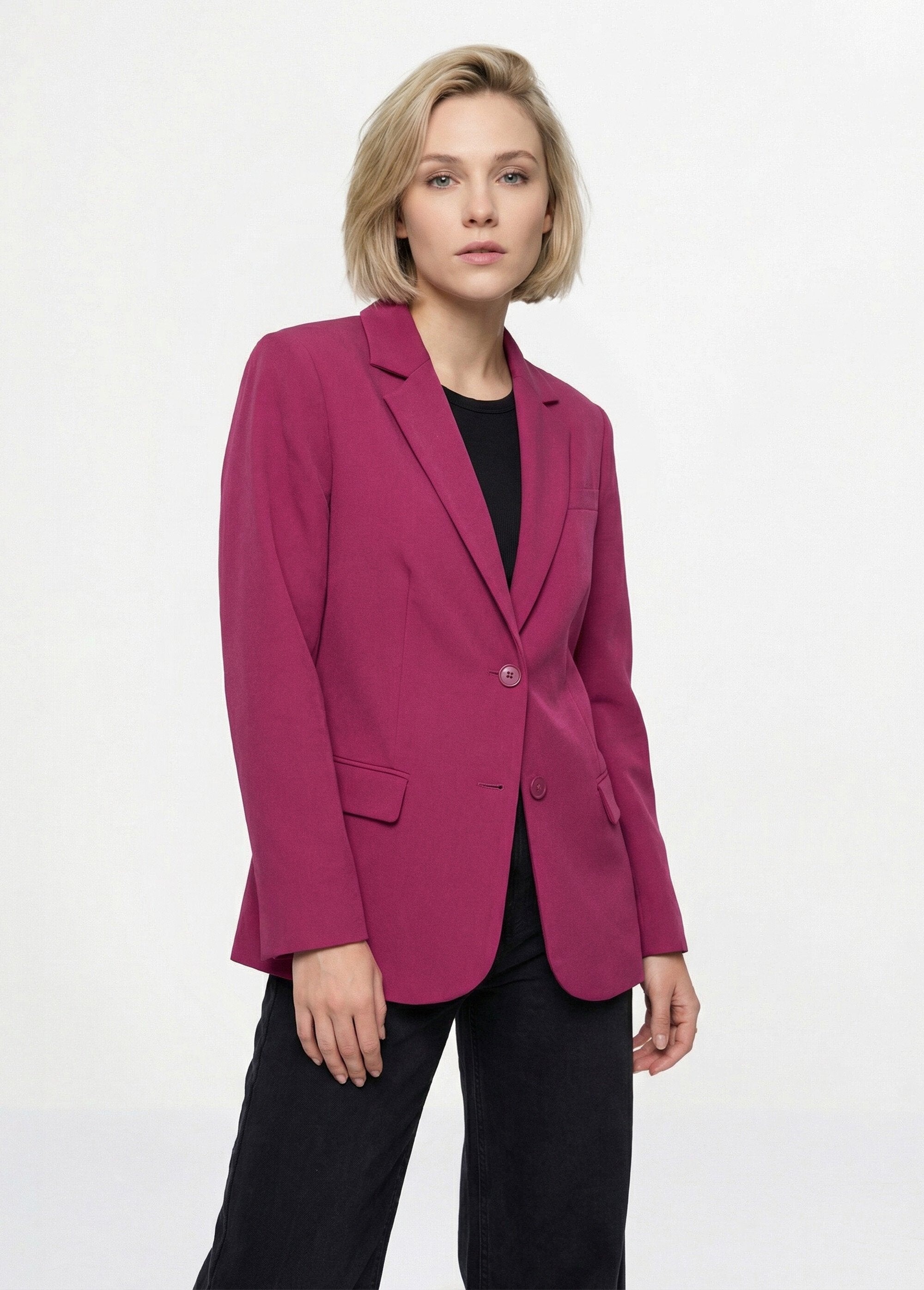 Chaqueta_blazer_lisa_de_corte_recto_y_cuello_sastre_Grosella_negra_FA1_slim