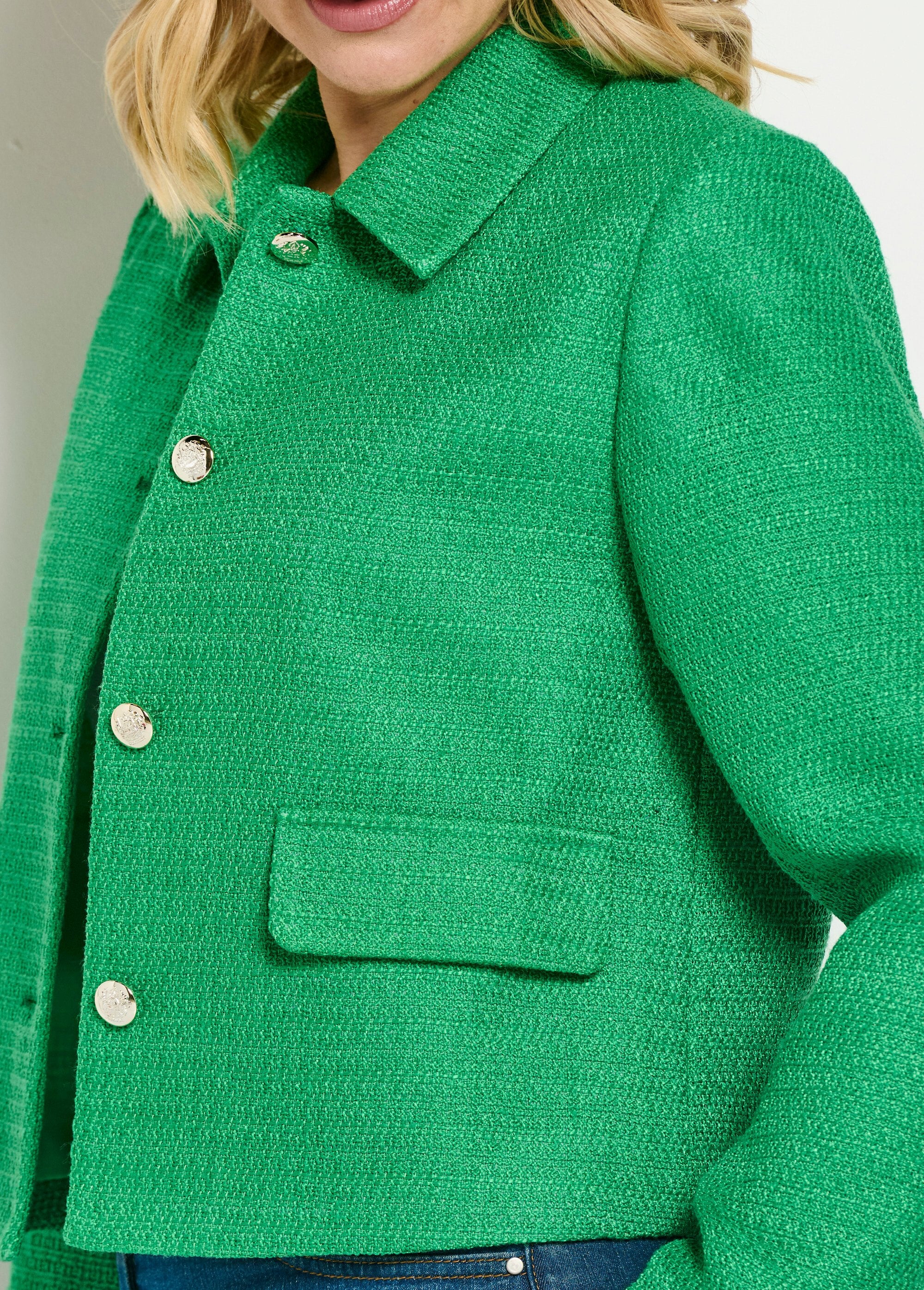 Chaqueta_corta_recta_con_botones_en_tejido_cesto_liso_Verde_DE2_slim