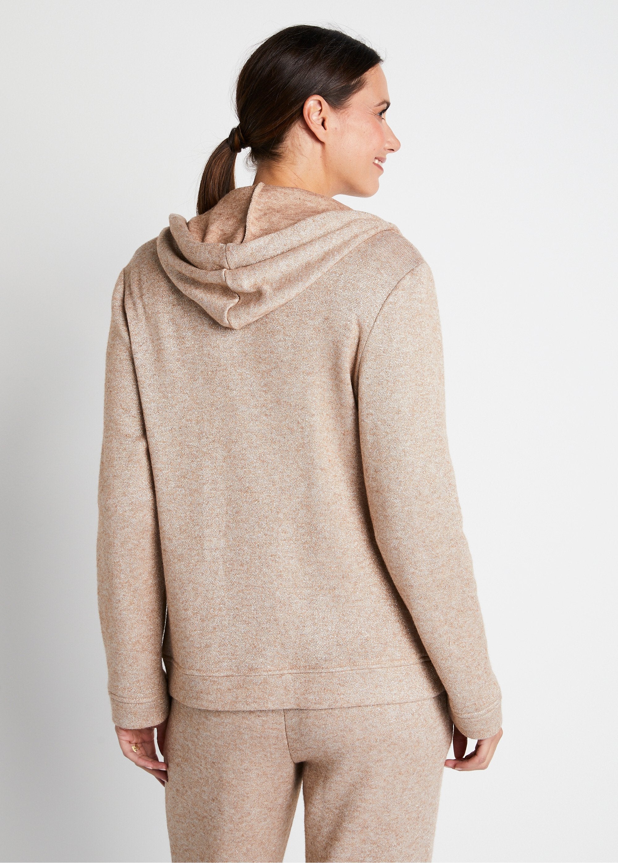 Chaqueta_jogging_de_punto_brillante_con_capucha_Beige_iridiscente_DO1_slim