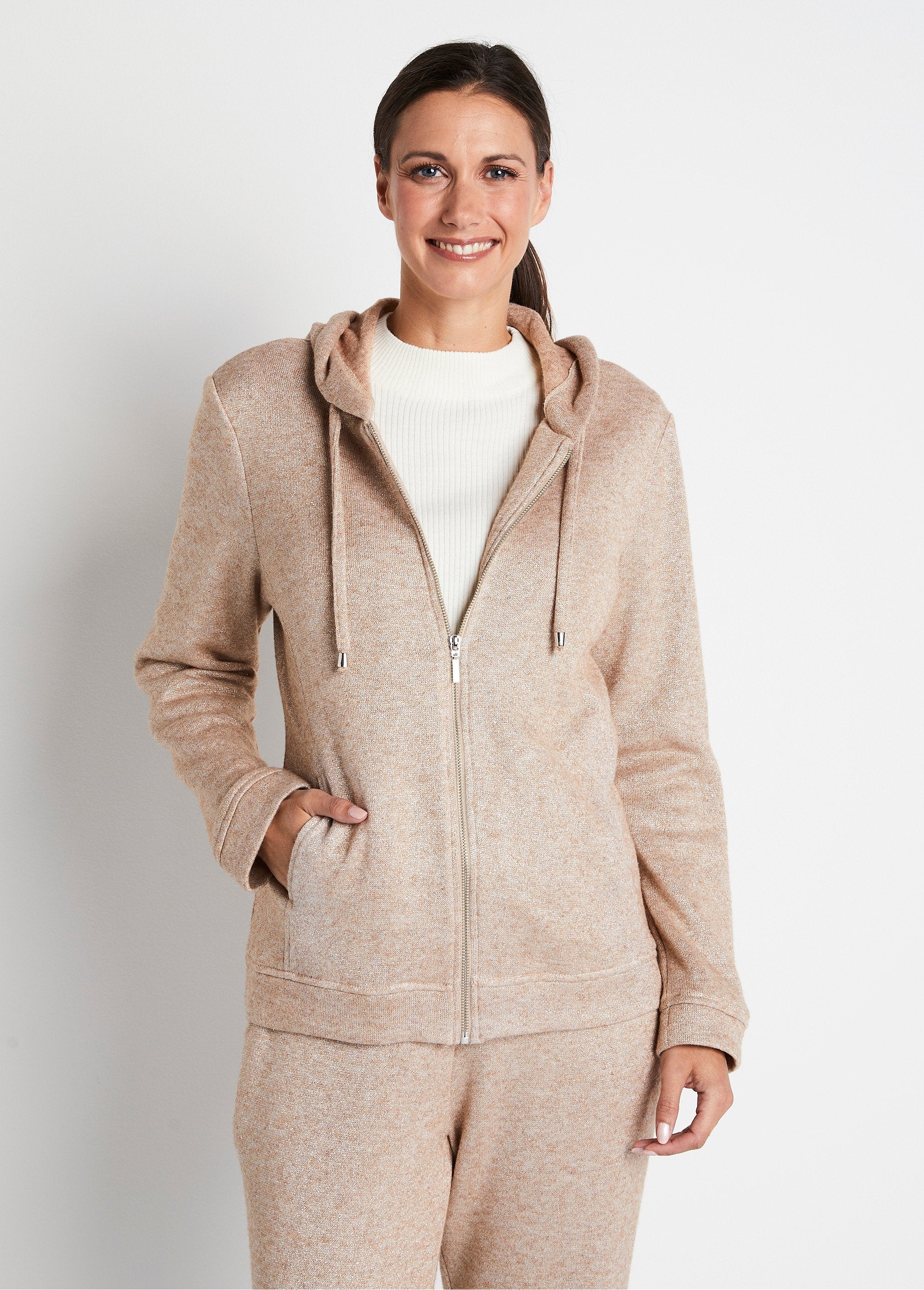 Chaqueta_jogging_de_punto_brillante_con_capucha_Beige_iridiscente_FA1_slim